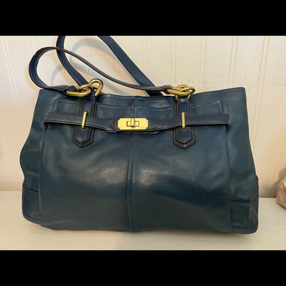 Coach Chelsea navy Jayden f17811 shoulder bag